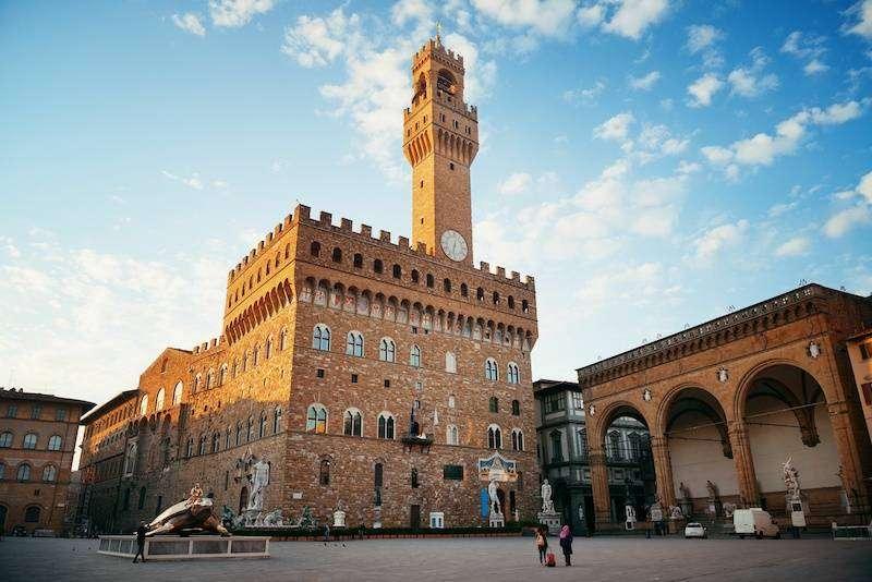 [Image Credit: Colosseum and Vatican Tours]